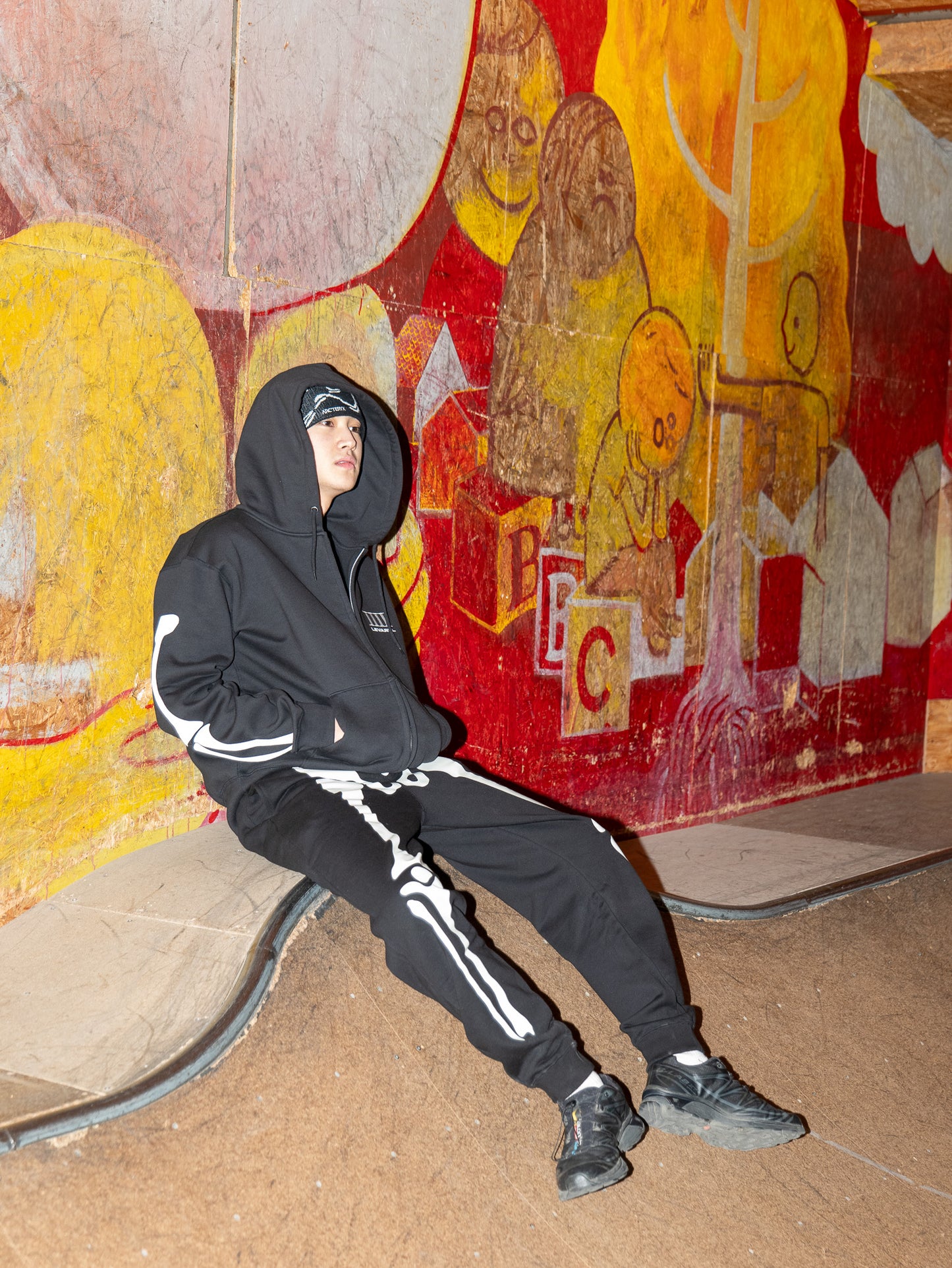 "FOAMING BONE" Zip Parker